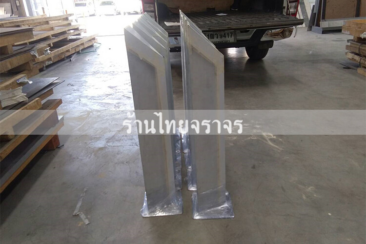 traffic bollards9